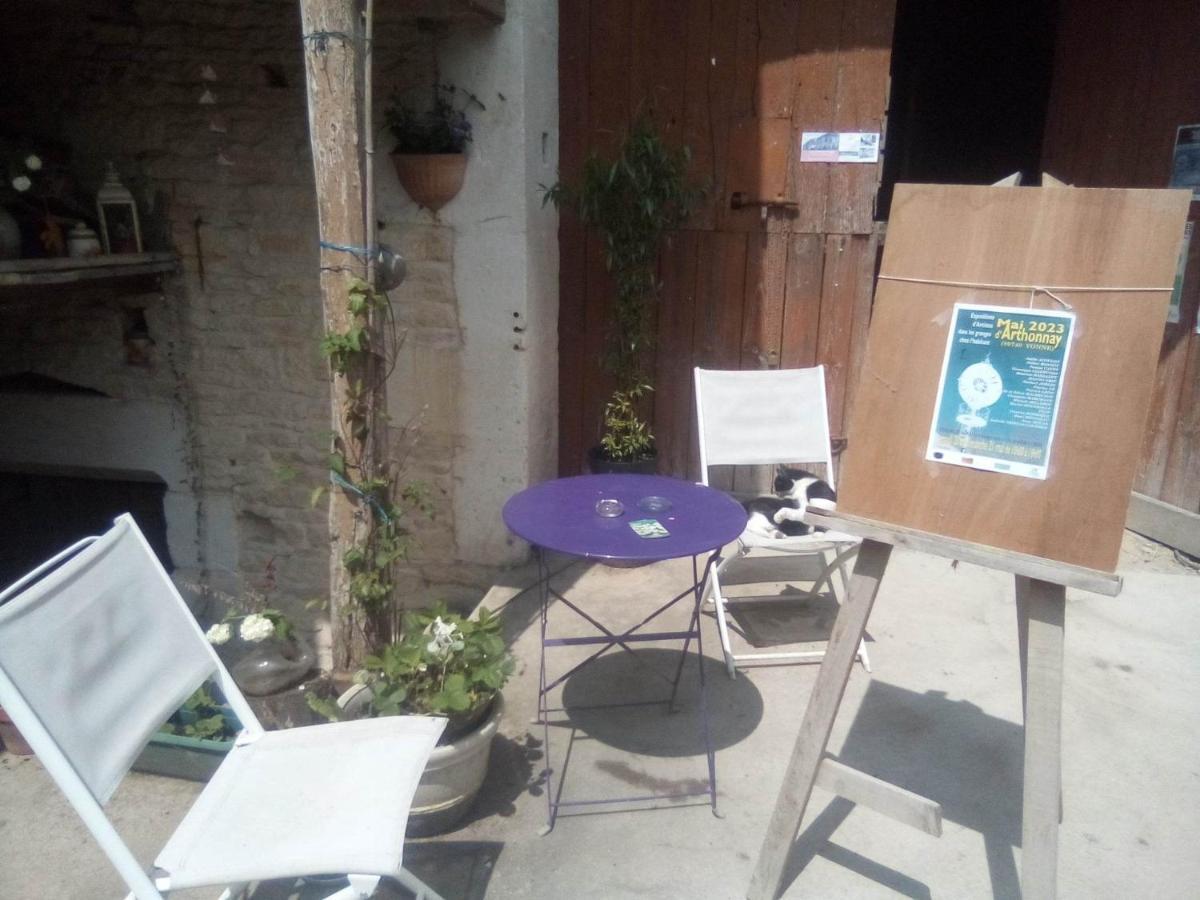 Arthonnay La Grille Fleurie, Chambres D'Hote Chez L'Habitant מראה חיצוני תמונה