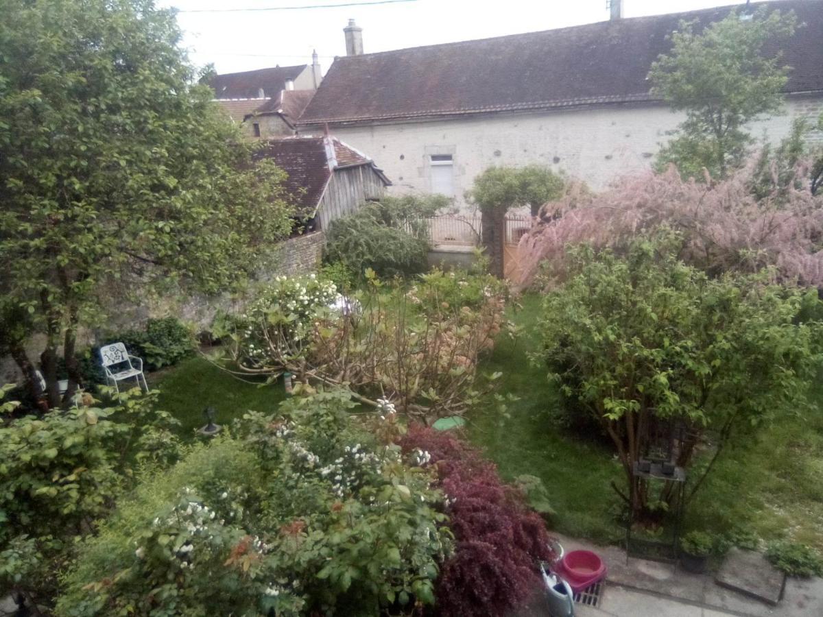 Arthonnay La Grille Fleurie, Chambres D'Hote Chez L'Habitant מראה חיצוני תמונה