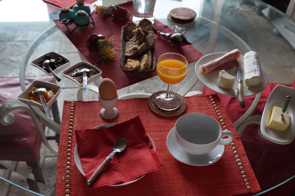 Arthonnay La Grille Fleurie, Chambres D'Hote Chez L'Habitant מראה חיצוני תמונה